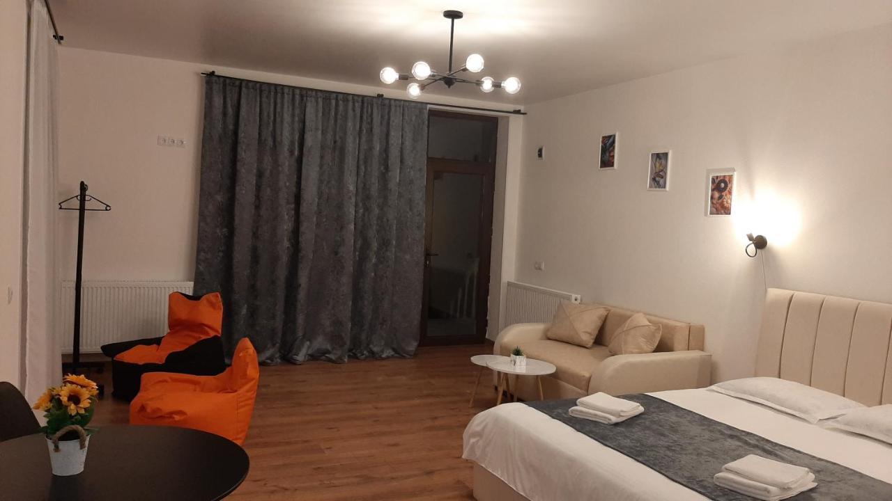 Terkhena Stepantsminda Exterior foto