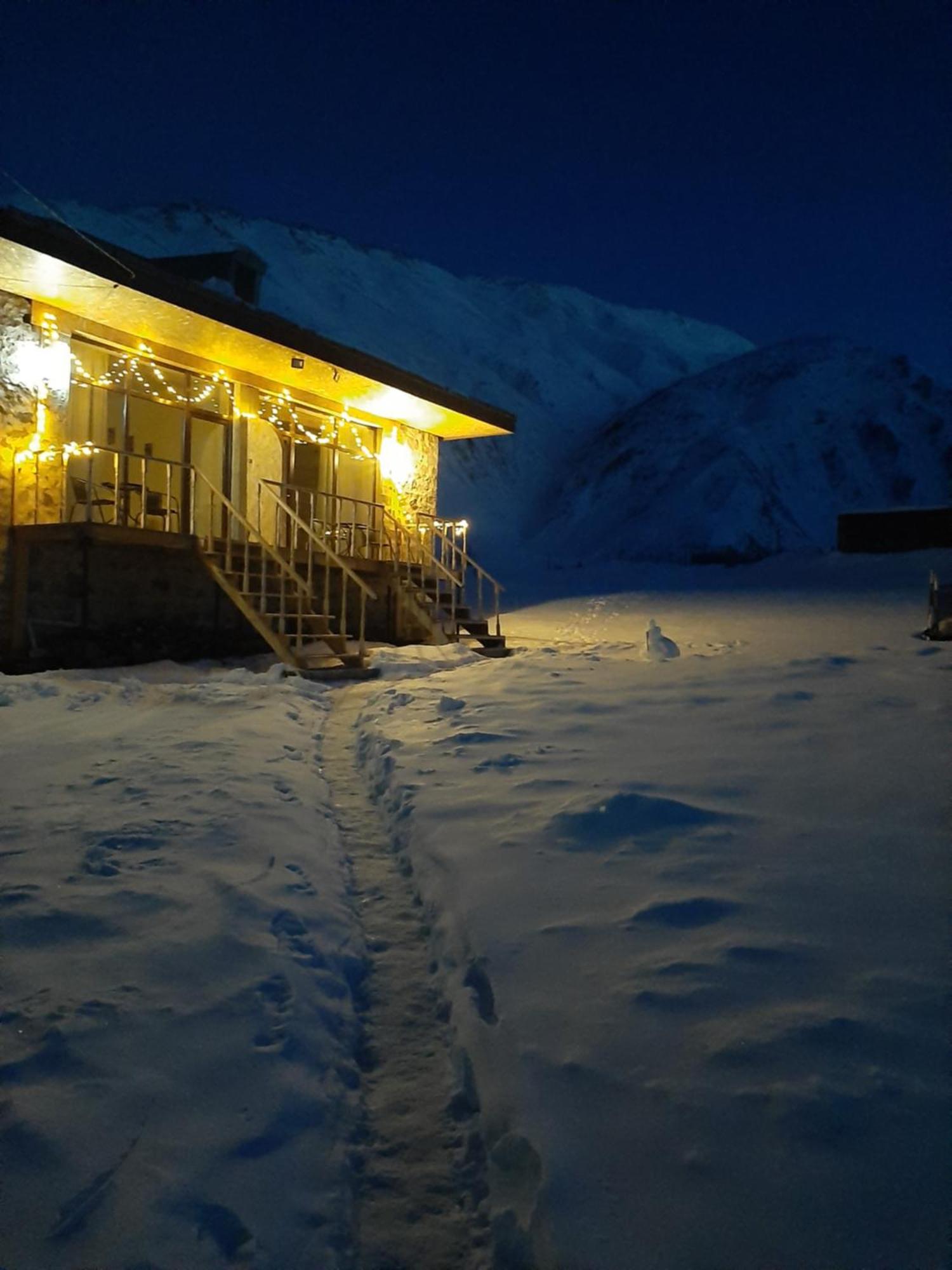 Terkhena Stepantsminda Exterior foto